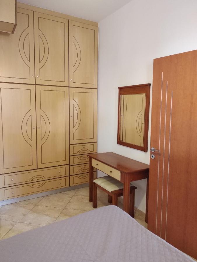 Ton Mari Apartments Palaiochora Dış mekan fotoğraf