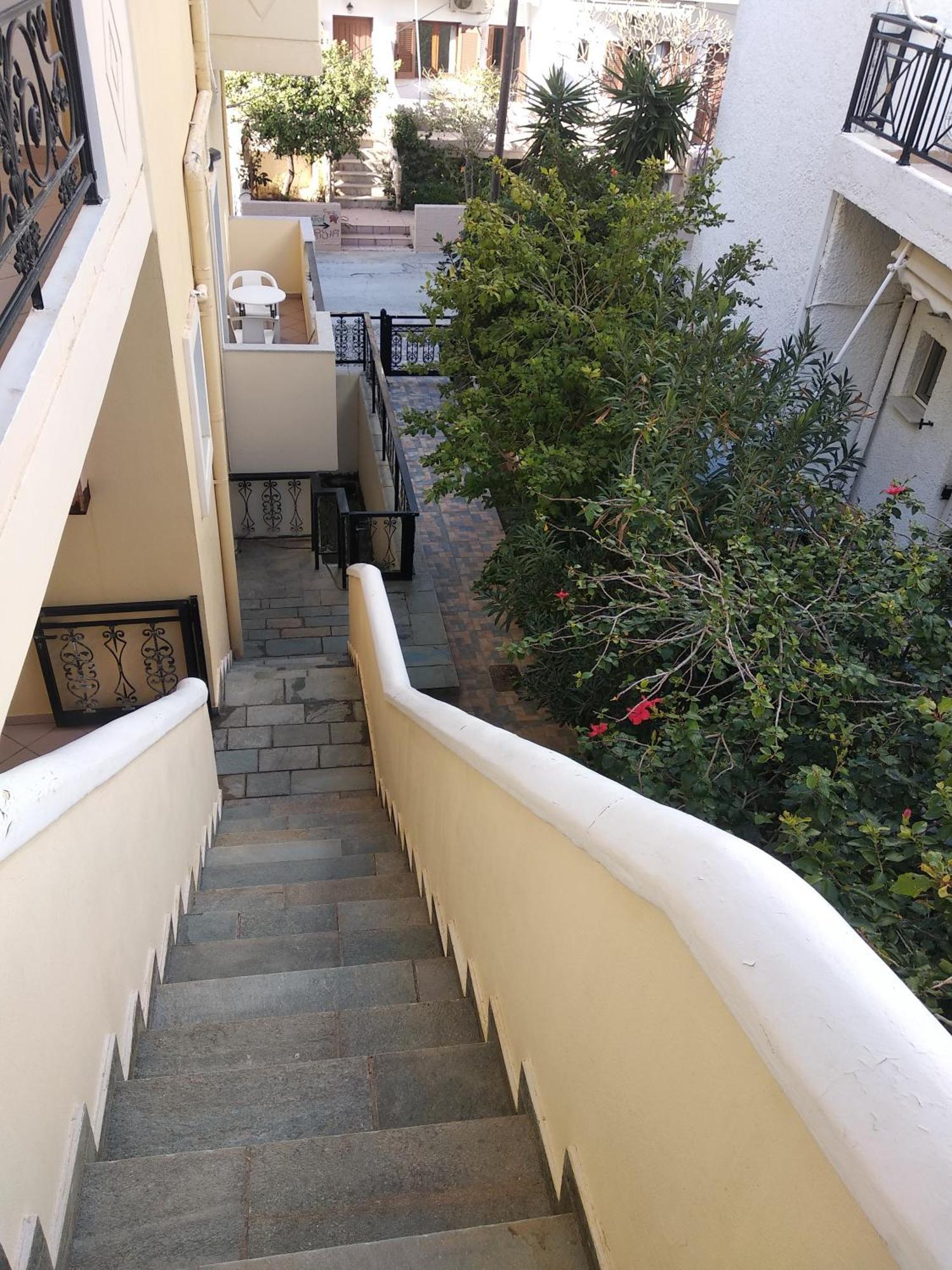 Ton Mari Apartments Palaiochora Dış mekan fotoğraf