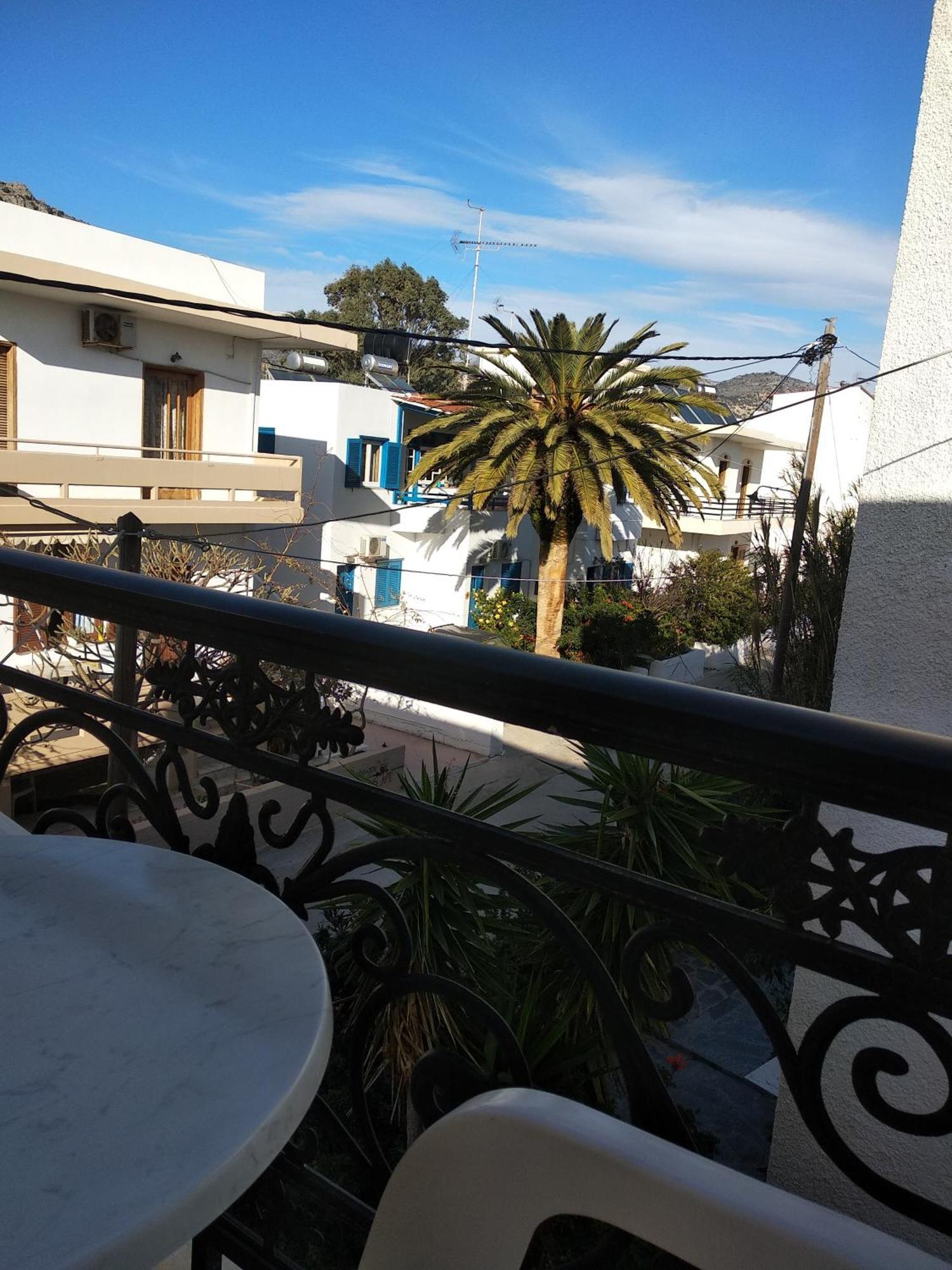 Ton Mari Apartments Palaiochora Dış mekan fotoğraf